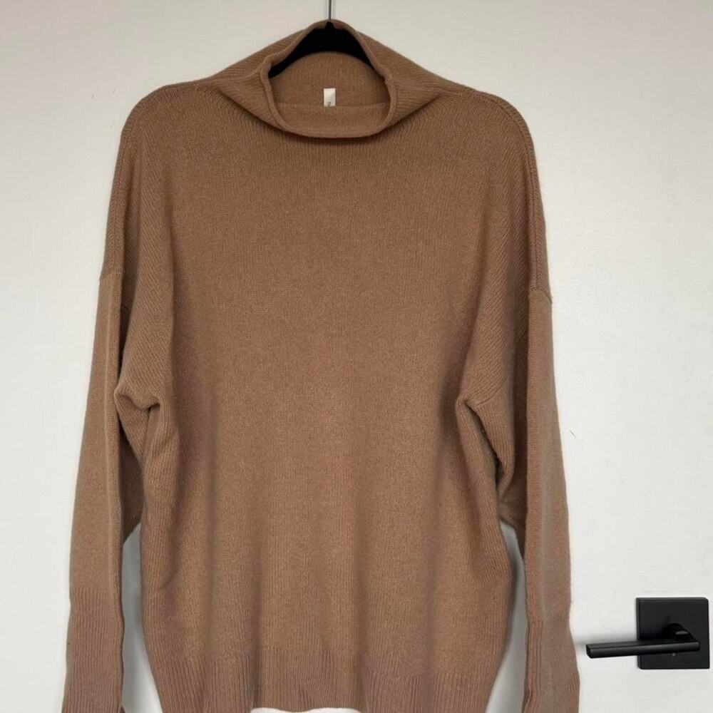 Babaton 100 cashmere turtleneck sweater